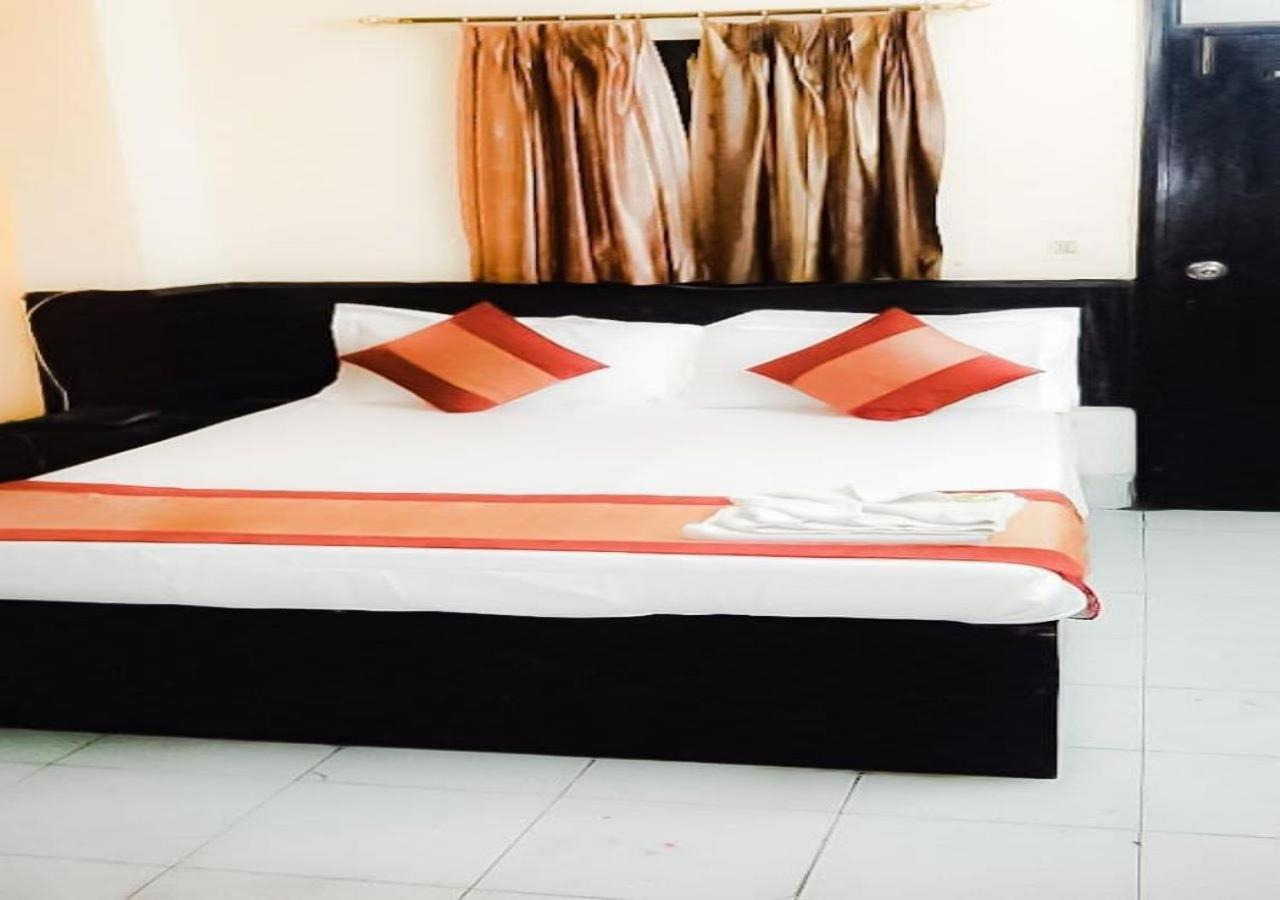 Hotel International Neelam Near New Delhi Railway Station 뉴델리 외부 사진