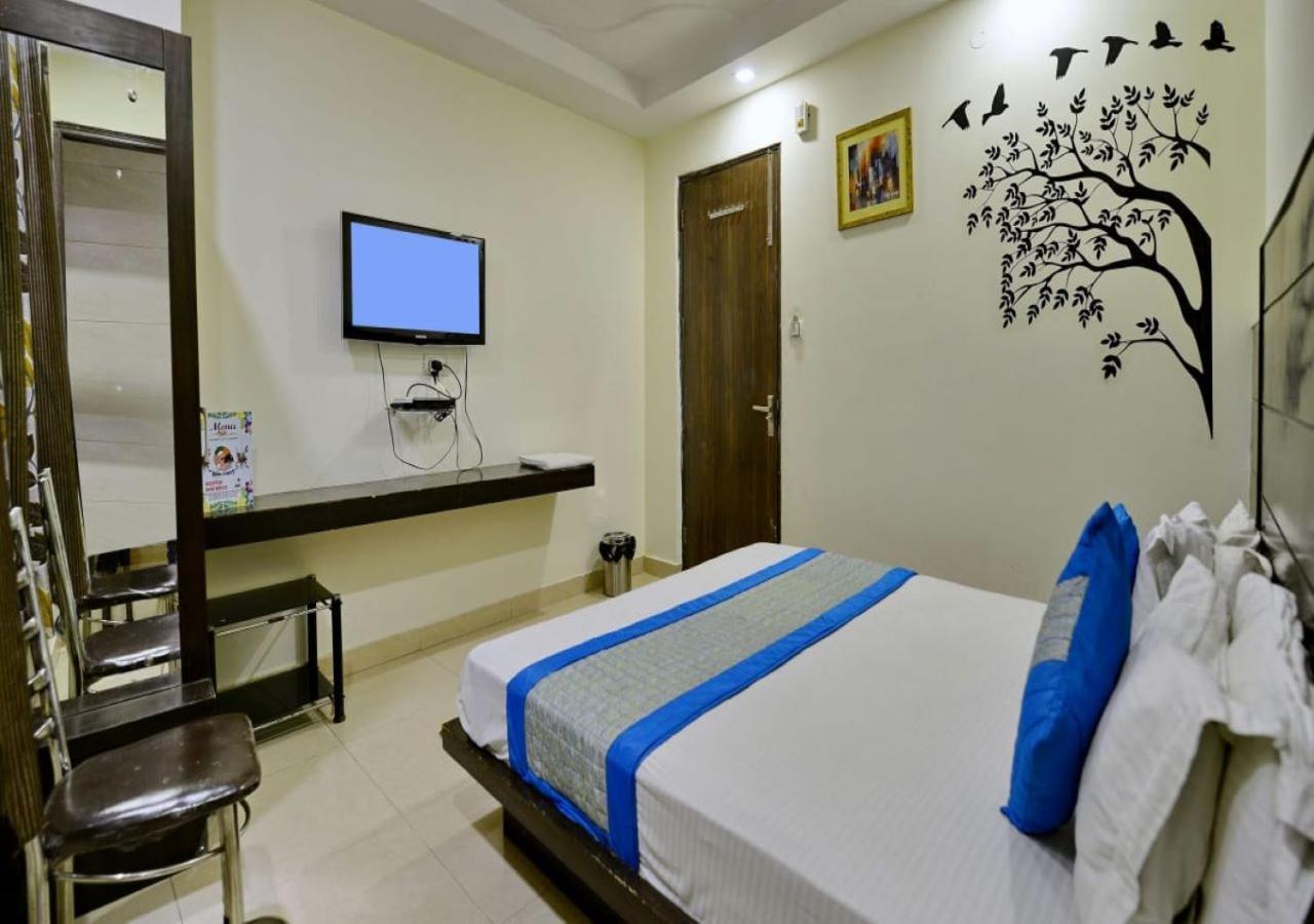 Hotel International Neelam Near New Delhi Railway Station 뉴델리 외부 사진
