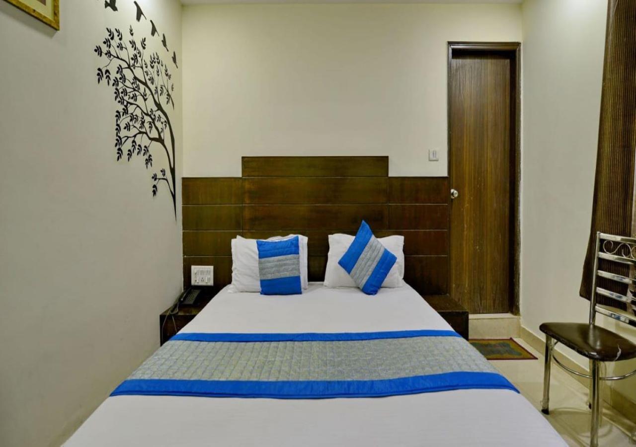 Hotel International Neelam Near New Delhi Railway Station 뉴델리 외부 사진
