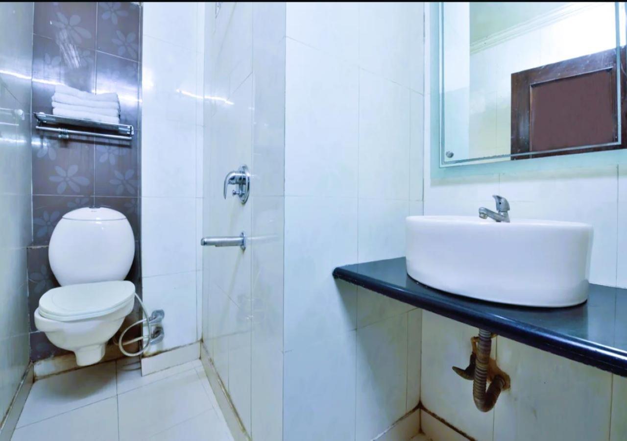 Hotel International Neelam Near New Delhi Railway Station 뉴델리 외부 사진