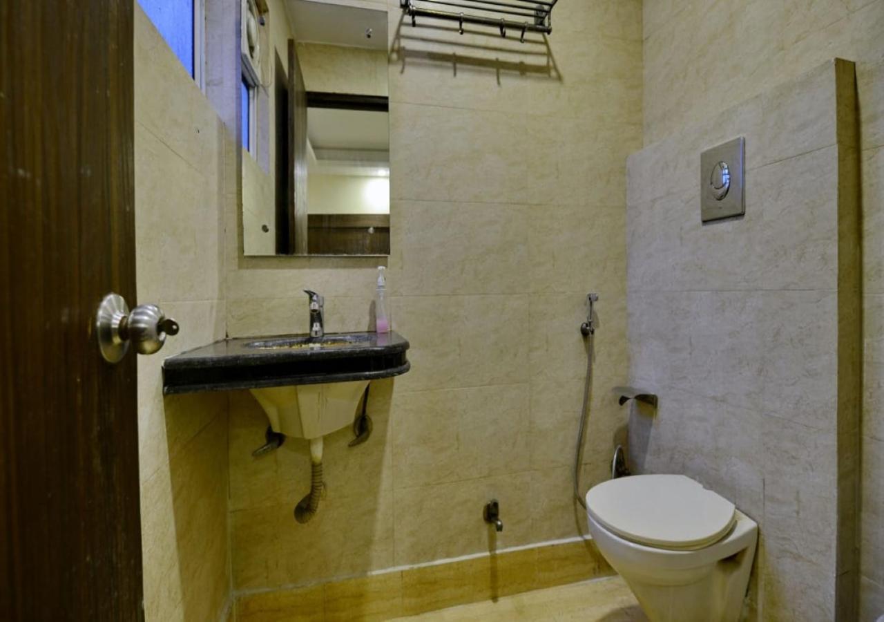 Hotel International Neelam Near New Delhi Railway Station 뉴델리 외부 사진
